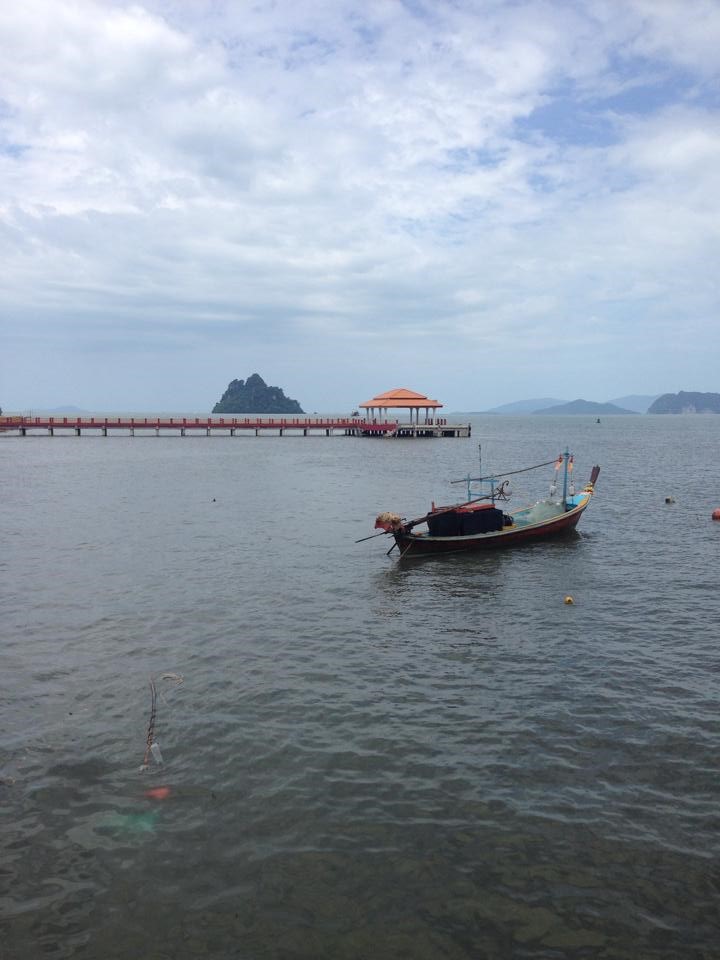 ชายหาดบ้านบ่อมะม่วง